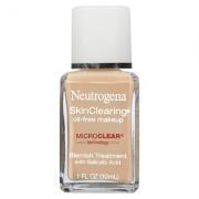 Kem nền Skin Clearing Oil Free Makeup Neutrogena