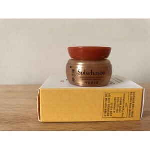 Kem nhân sâm cao cấp phục hồi da lão hoá Sulwhasoo Concentrated Ginseng Renewing Cream 5ml