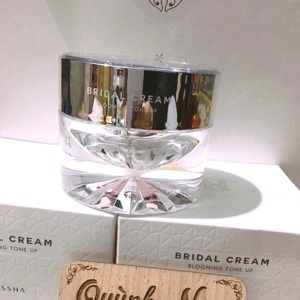 Kem trắng da Missha Time Revolution White Cure Blac Tone-Up Cream 50ml