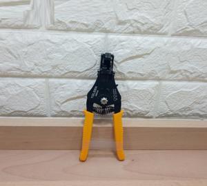 Kềm tuốt dây tự động Tolsen 38049