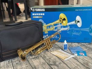 Kèn Trumpet Yamaha vàng YTR-3335