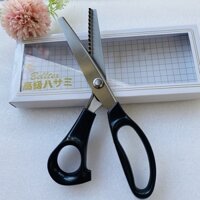 Kéo cắt viền răng cưa