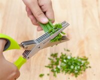 kéo thép 5 lưỡi cắt hành tỏi thông minh