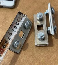 Kẹp cáp quang (3,5 x 35 x 84mm)