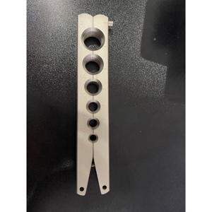 Kẹp giữ ống Value vft-808-i