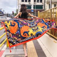 Khăn choàng đi biển phong cách bohemian