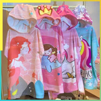 Khăn Choàng Tắm Cao Cấp Cho Bé Chống Lạnh Khi Bơi, Đi Biển Có Mũ Trùm Lớn 70x150cm Sợi Mịn + Balo