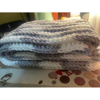 Khăn len móc tay Handmade hoạ tiết giả đan - phù hợp tặng quà cặp đôi cho người yêu mùa đông ấm áp