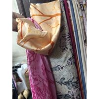 Khăn lụa quàng cổ rộng