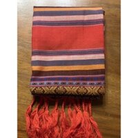 Khăn thổ cẩm dệt tay
