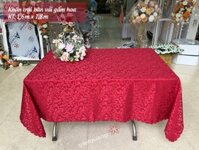 Khăn trải bàn gấm hoa văn đỏ 1.6 x 1.8 m