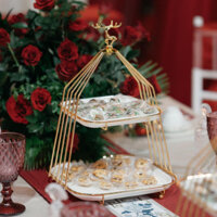 Khay bánh 2 tầng đĩa sứ đầu hươu,khay bánh trang trí tiệc gia tiên,event decor bàn tiệc,...