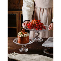 Khay bánh gato thuỷ tinh Love có nắp và chân đế nguyên khối không chứa chì