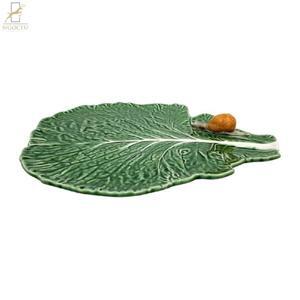 Khay hình lá Bordallo Cabbage