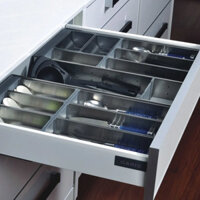 Khay Nhựa Chia Ngăn Kéo Tủ Bếp