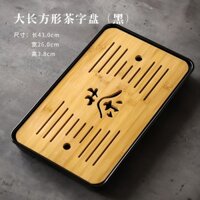 Khay trà tre có chứa nước