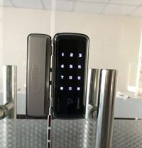 Khóa cửa kính Unicor UN 325SGL-CL