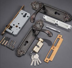 Khóa cửa nẹp Vickini 35111.101 CF