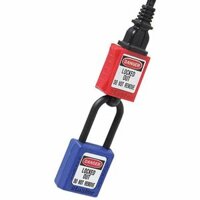 Khóa LOTO phích cắm điện 2 hoặc 3 chân Master Lock S2005