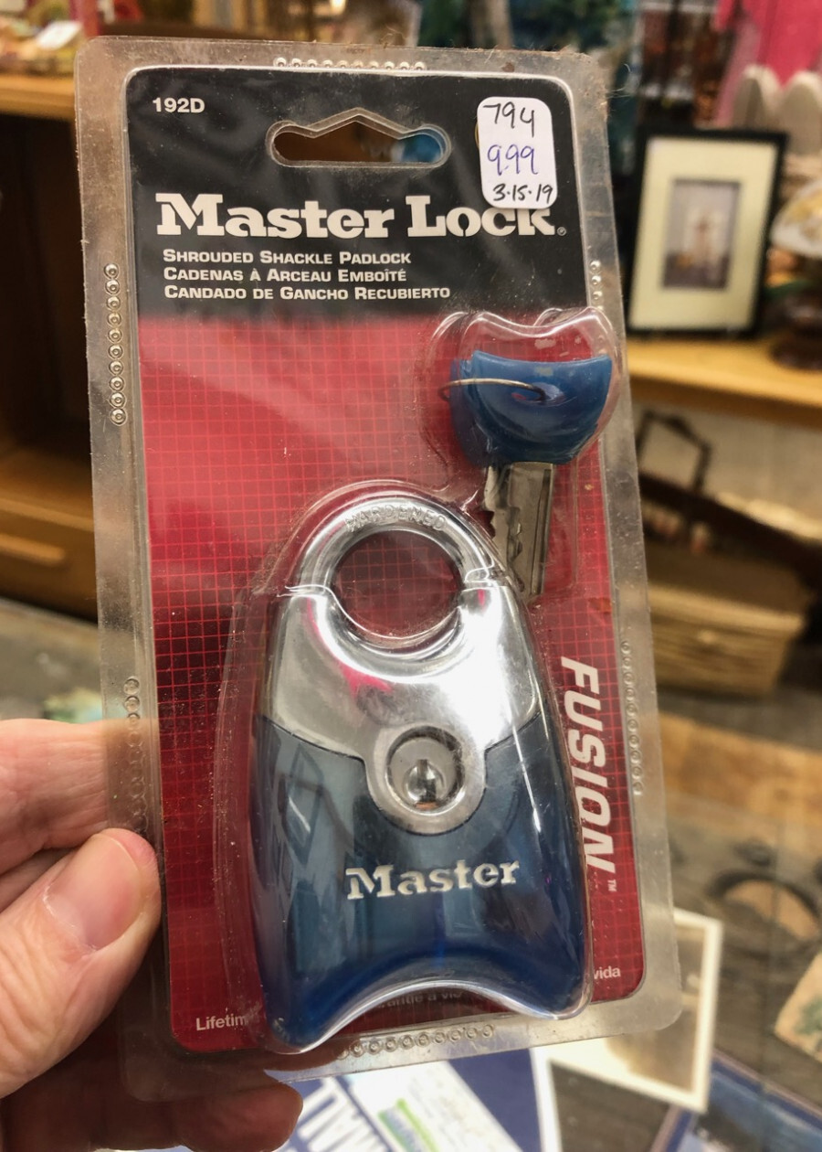 Khóa vali Master Lock 192EURD