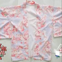 Khoác kimono nhật bản