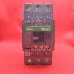 Khởi động từ Schneider LC1D40AM7