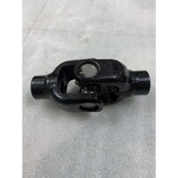 Khớp máy chữ thập,cốt 17li, nối từ máy vào số oto,1 đầu 6 răng lỗ 17li,1đầu 18 răng lỗ 19li,dùng máy 100cc,110cc,125cc