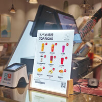 Khung bảng hộp đèn led để Menu hình ảnh thực đơn bảng giá cho quán tại quầy hàng đồ uống cafe trà sữa bán lẻ cỡ A4 chân đế gỗ nguyên khối cao cấp