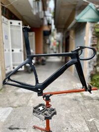 Khung carbon Cervelo S5 phanh đĩa sử dụng BB ép 46mm 1 bằng 1 lồi 1cm