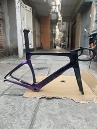 Khung road carbon Cervelo S5 phanh đĩa sử dụng BB ép 46mm 1 bằng 1 lồi 1cm