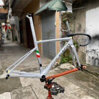 Khung road carbon Colnago V3R phanh 2 ốc vân đá