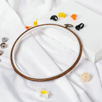 Khung thêu gỗ giả đa năng phong cách retro sáng tạo, bán buôn dụng cụ thêu thủ công, nhà sản xuất dụng cụ phụ trợ thêu chéo trong kho