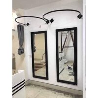 Khung treo rèm thay quần áo