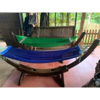 khung võng gỗ kèm võng.