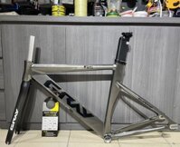 Khung xe đạp Fixed Gear Gray F15