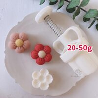 Khuôn Làm Bánh Trung Thu 20g 50g 30g 15g Bằng Nhựa Họa Tiết Hoạt Hình Dễ Thương Mini Mooncake Mould 20g Small Flower Stamp Moon Cake Mold 50g 30g 15g Plastic Cute Cartoon Creative Hand Press Chinese Cake Baking Tools New Year Cny Mid Autumn Diy Handmade