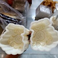 Khuôn làm bánh