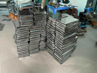 Khuôn làm chả giò vuông Inox loại 0.5kg nhỏ gọn, dễ sử dụng