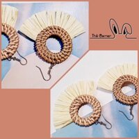 Khuyên cói tròn kết hợp tua rua xinh xắn