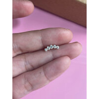 khuyên đeo vành tai đá kim cương moissanite