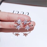 Khuyên tai xoắn hoa quanh tai đính đá
