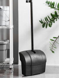 Ki hốt rác bằng nhựa Predator có nắp đậy, bánh xe – Thương hiệu Trust