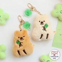 [KiKi QUOKKA] Korea Quokka Lucky Clover Petit Plush Doll Keychain/ Bag Accessories _Friends/Couple Item ; Móc khóa búp bê sang trọng Quokka Lucky Clover Petit Hàn Quốc / Phụ kiện túi _ Bạn bè / Cặp đôi