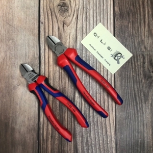 Kìm cắt thông dụng Knipex 70 02 160