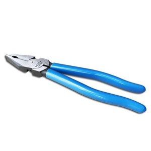 Kìm điện 9inch cao cấp Licota APT-5201