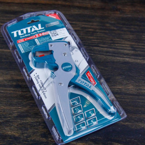 Kìm (kiềm) tuốt dây điện mỏ quạ Total THT15606, 7"