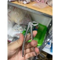 KÌM NHỔ RĂNG CỬA TRẺ EM