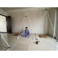 Kim tự tháp để thiền định, giúp nâng cao sức khoẻ tinh thần.Self mediating pyramide helps with health and manifestation