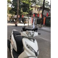 Kính chắn gió xe máy Thành Trung lắp cho xe SYM Shark