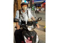 Kính chắn gió xe máy Vision thương hiệu Thành Trung